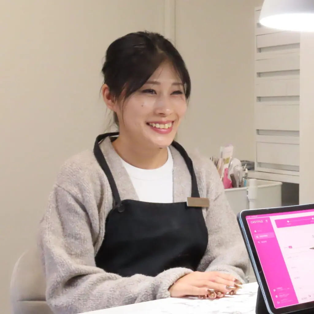 Vieru ネイリスト Eriya
